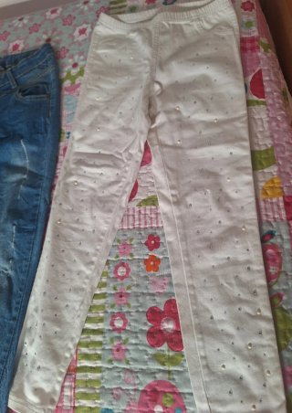 Lote 4 pantalones vaqueros y blancos