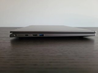 Portatil Acer Aspire 17 Nuevo, en su caja.