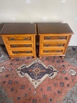 2 Mesitas de noche de madera 40€ Cada Una