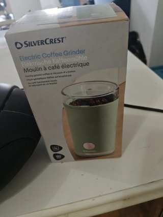 Radio CD Nevir y Molinillo Silvercrest