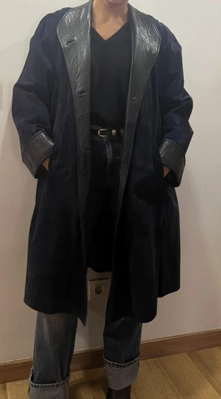 Abrigo azul de piel