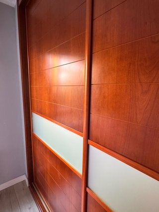 Puertas correderas armario madera