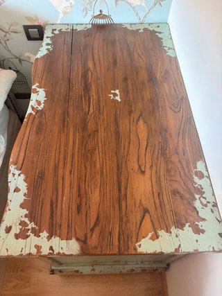 Cómoda vintage madera maciza. precioso diseño.