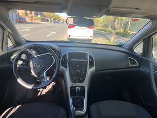 Opel Astra 2013