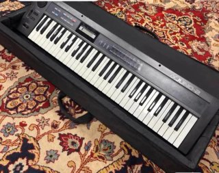 Roland Alpha Juno-2