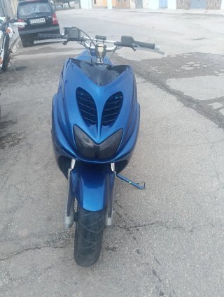 Yamaha Aerox Azul