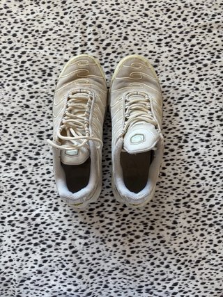Zapatillas Nike TN blancas talla 38.5