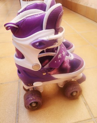 Patines de 4 ruedas morados para niña