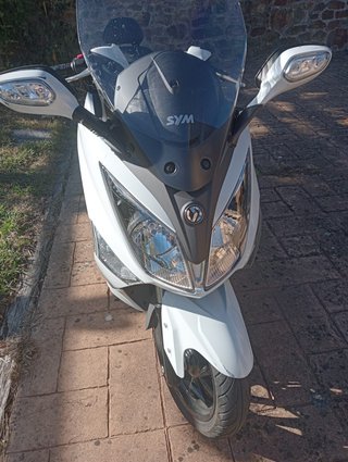 SYM Joymax 300i Scooter Maxi