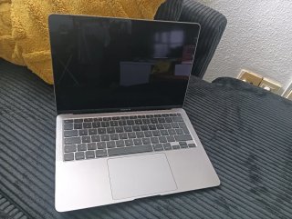 MacBook Air Silver