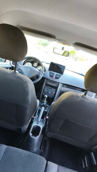 Peugeot 207 2010
