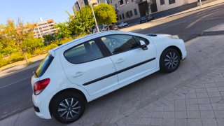 Peugeot 207 2010