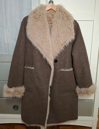 Abrigo reversible pelo Zara