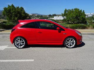 Opel Corsa 1.6 Turbo OPC