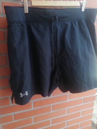 Pantalón corto Under Armour hombre negro