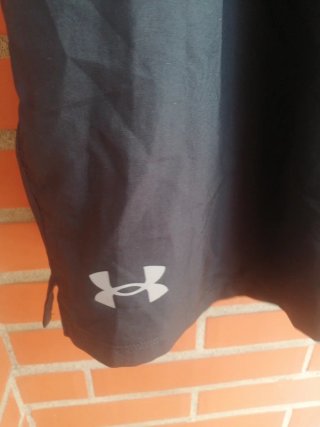 Pantalón corto Under Armour hombre negro