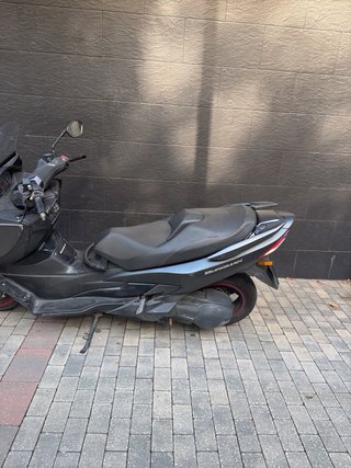 Suzuki Burgman 400 2019