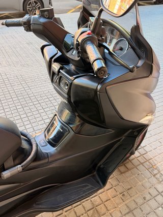 Suzuki Burgman 400 2019