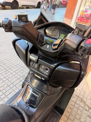 Suzuki Burgman 400 2019