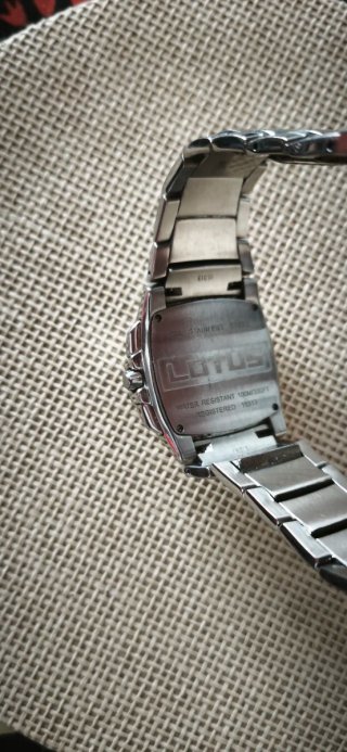 Orologio da polso Lotus uomo nero e argento