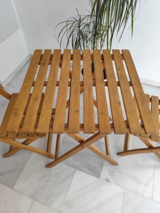 Mesa y sillas plegables para terraza o jardín