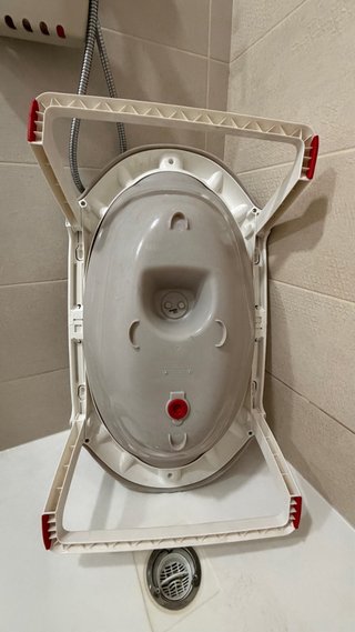 Bañera plegable para bebé + asiento de inodoro.