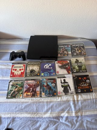 Consola PS3 Slim Negra + Mando y Juegos