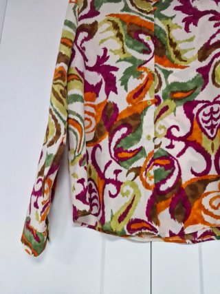 Blusa estampada multicolor