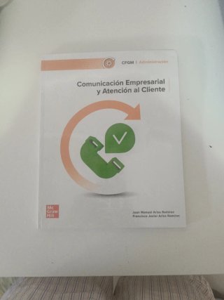 Libro Comunicación Empresarial y Atención al Clien