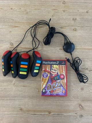 Buzz! El Mega Concurso PS2 + 4 Mandos