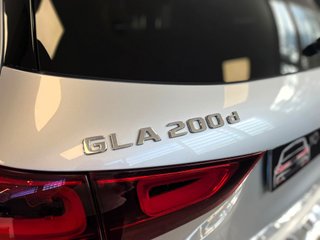 Mercedes-Benz GLA GLA 200 D