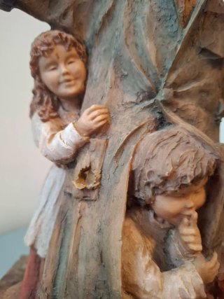 Cerámica Montserrat Ribes Niños con espantapájaros