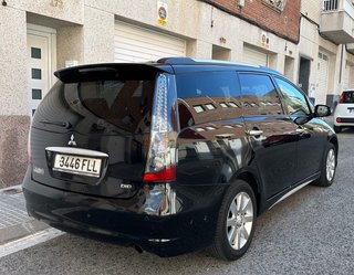 Mitsubishi Grandis 2007