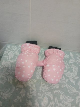 Guantes rosas con estrellas sin estrenar 2.50e