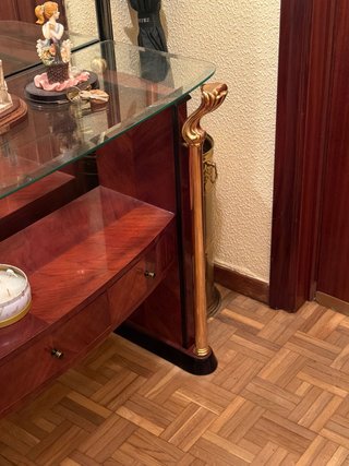 Recibidor vintage madera, cristal y metal
