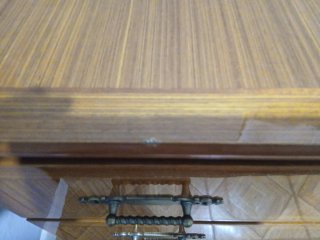 Cómoda de madera con 3 cajones