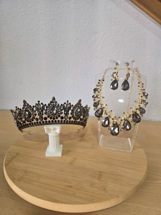 Conjunto Tiara y Collar Quinceañera