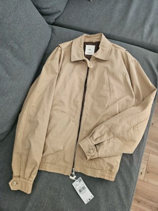 Chaqueta bomber Mango beige
