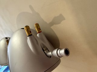 Altavoces KEF Plateados Ovalados