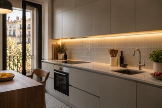 Iluminación bajo muebles altos