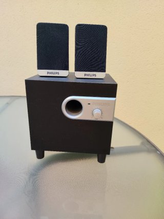 Altavoces Philips Negros y Plateados