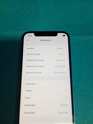 Apple iPhone 12 morado 128GB salud de batarea 83