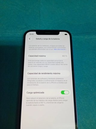 Apple iPhone 12 morado 128GB salud de batarea 83
