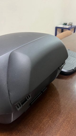 Baúl Cofre Shad SH39 con respaldo