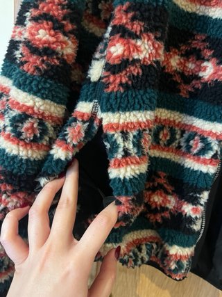 Chaqueta polar Bershka étnica multicolor