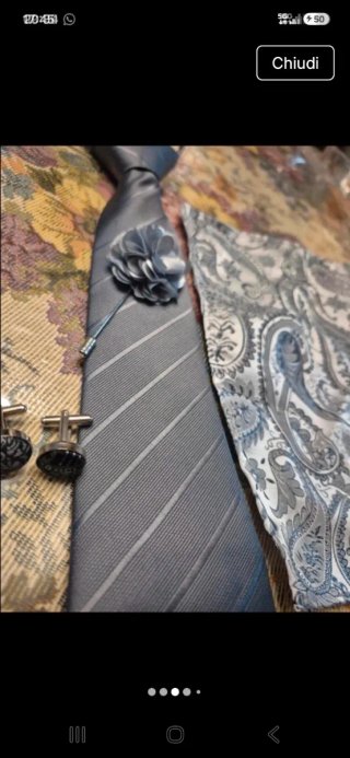 Set 4 pezzi cravatta con accessori eleganti