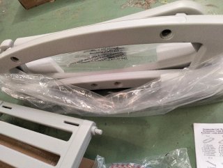 COSTWAY Sedia a Dondolo per Bambini, Poltrona Reclinabile con Schienale Regolabile, Cuscino Rimovibile e Lavabile, Cintura di Sicurezza, Sedia a Dondolo per Bambini di 6+ Mesi, Asilo Nido (Grigio) BC10343GR