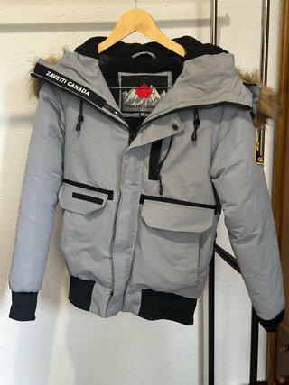 Chaqueta Zavetti Canada Talla XS Gris y Negra