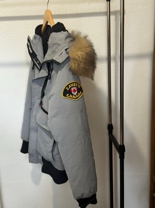 Chaqueta Zavetti Canada Talla XS Gris y Negra