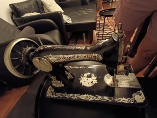 Máquina de coser Singer antigua año 1908.
